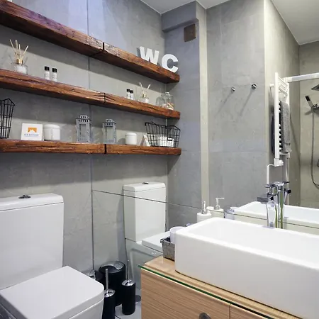 Expo Oriente 2 Bedrooms By Gt House *